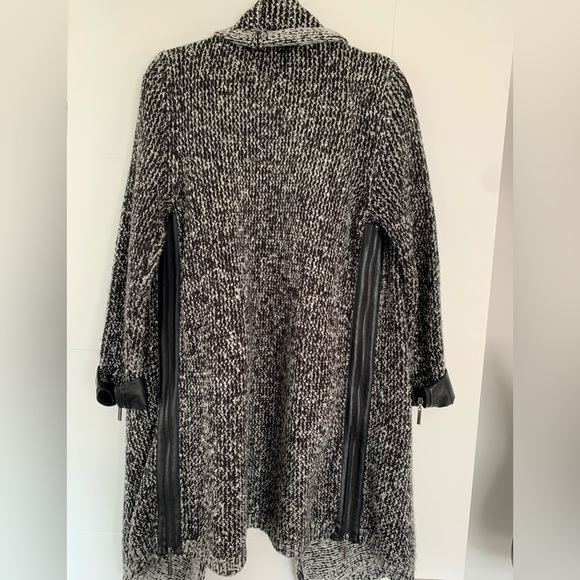 Katherine Barclays Montreal sweater with faux leather and zipper detail - Picture 2 of 3